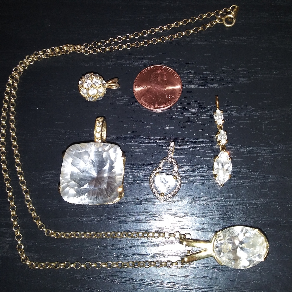 Necklace with 5 charms